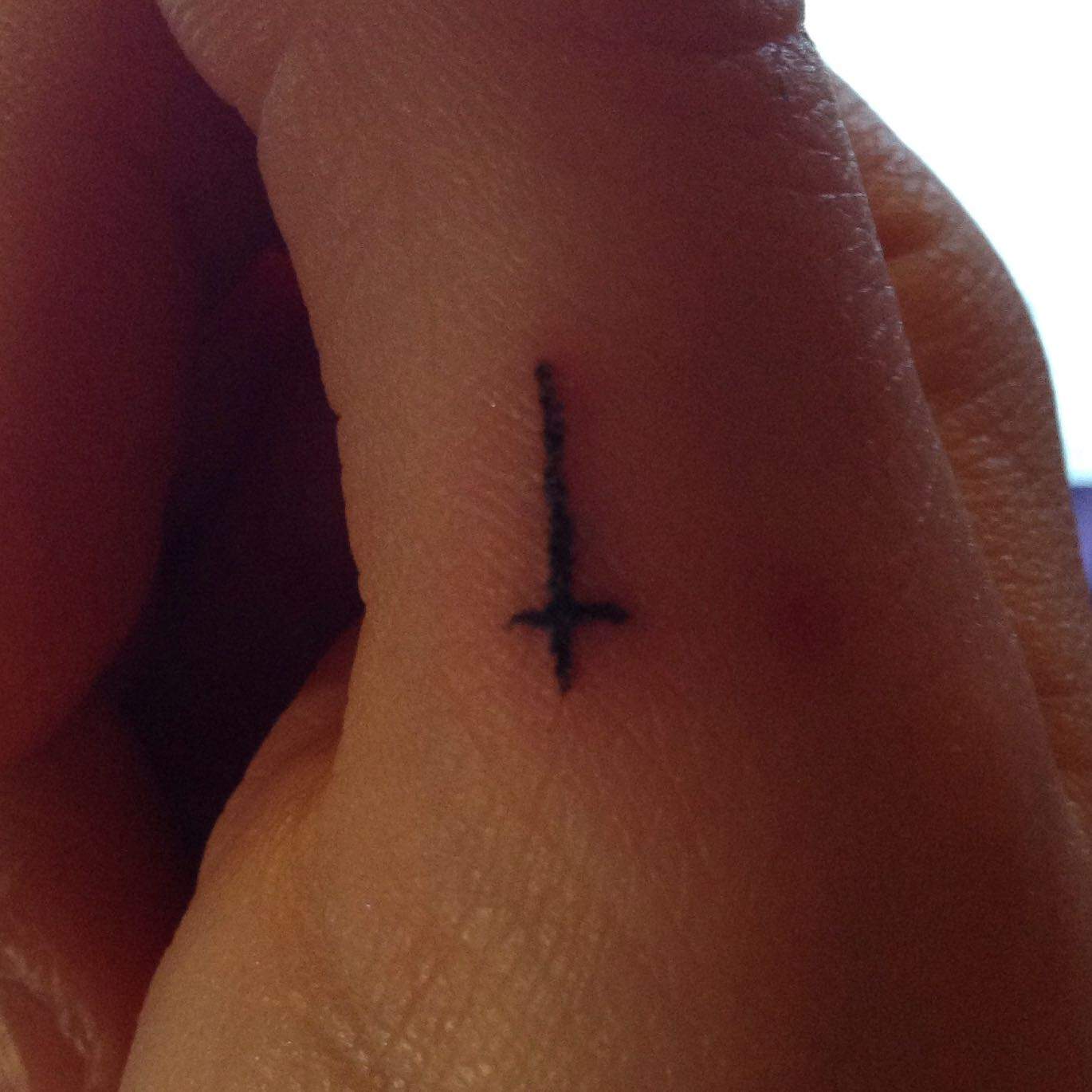 Stick and Poke Was schief gegangen? (Tipps, Ideen, Tattoo)