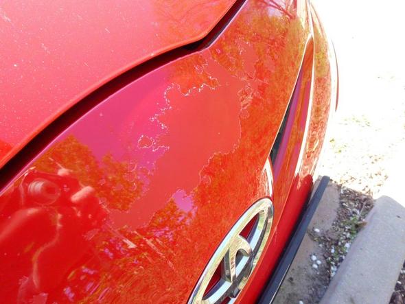 Lackschaden Aygo Rot (Punkte auf Motorhaube sind nur Pollen) - (Versicherung, rot, Lackschaden)