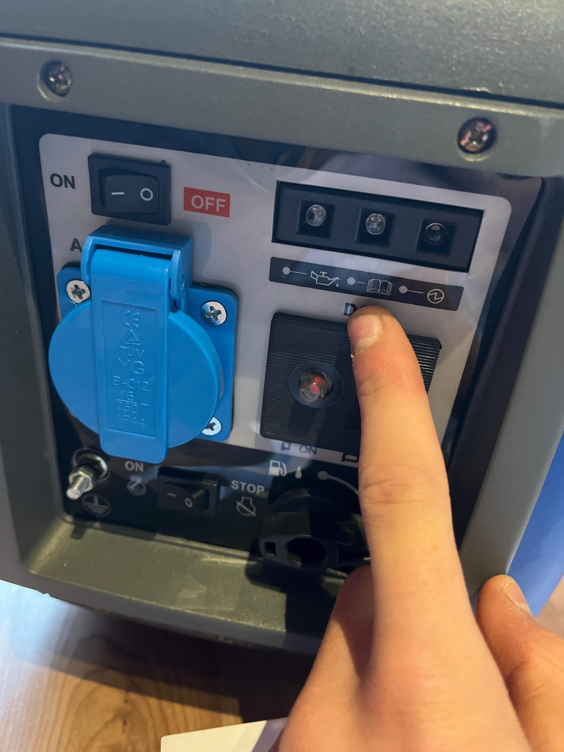 Siemens Eq 5 Milchschäumer Funktioniert Nicht Mehr Stromgenerator funktioniert nicht mehr? (Elektrik, Elektrizität