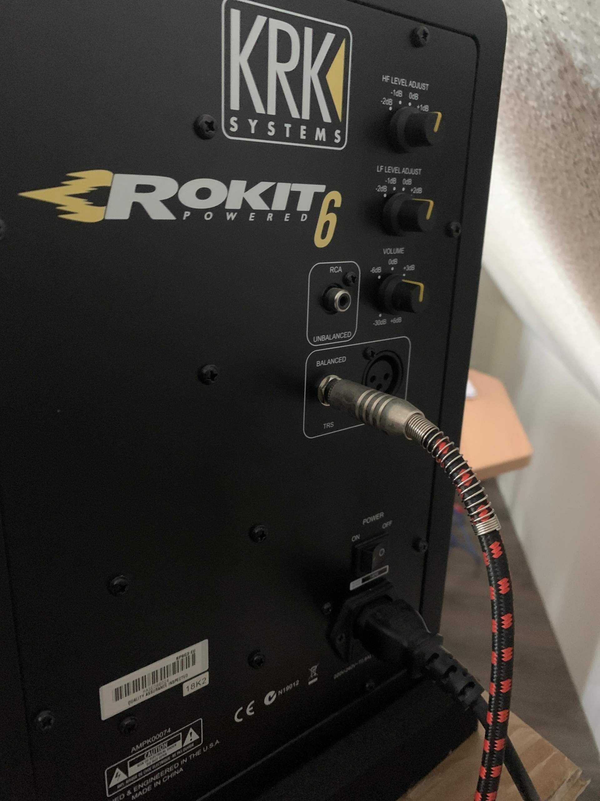 Subwoofer mit interface und krk Monitoren verbinden? (Technik, Musik