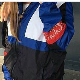 Ich hoffe ihr könnt mir weiterhelfen - (kaufen, suche , Jacke)