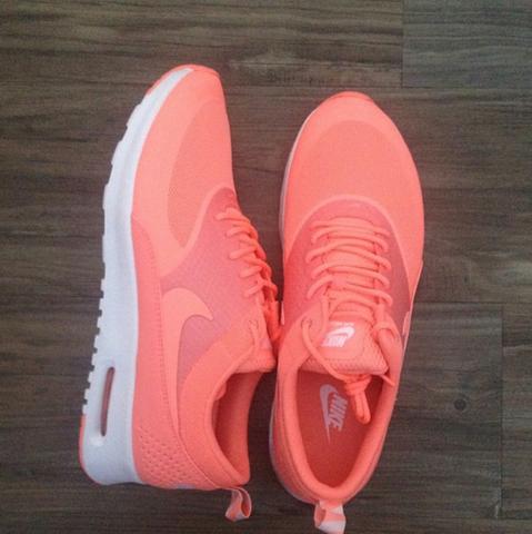 schuh nike thea