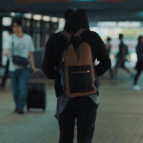 Die Schwarz/Braune Tasche - (Schule, Musik, Video)
