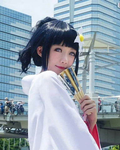 Suche Kontaktlinsen Ohne Pupille Aber Mit Ausserem Schwarzen Rand Cosplay Farblinsen