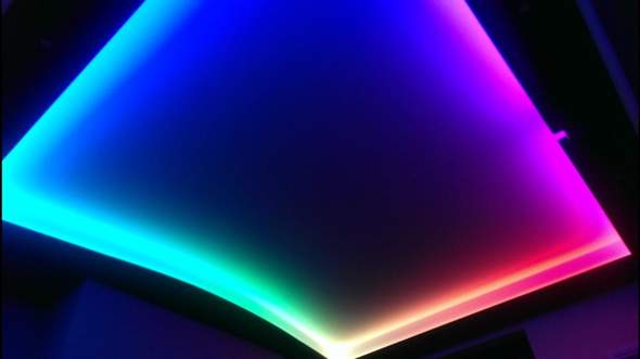 Suche LED Strip Mit Rainbow Funktion Kennt da jemand sowas?