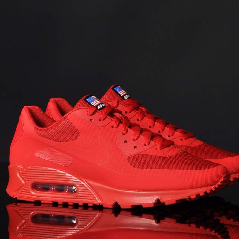 Suche unbedingt die Nike Air max 90 Hyperfuse independence Day Solar red! (Schuhe, kaufen)
