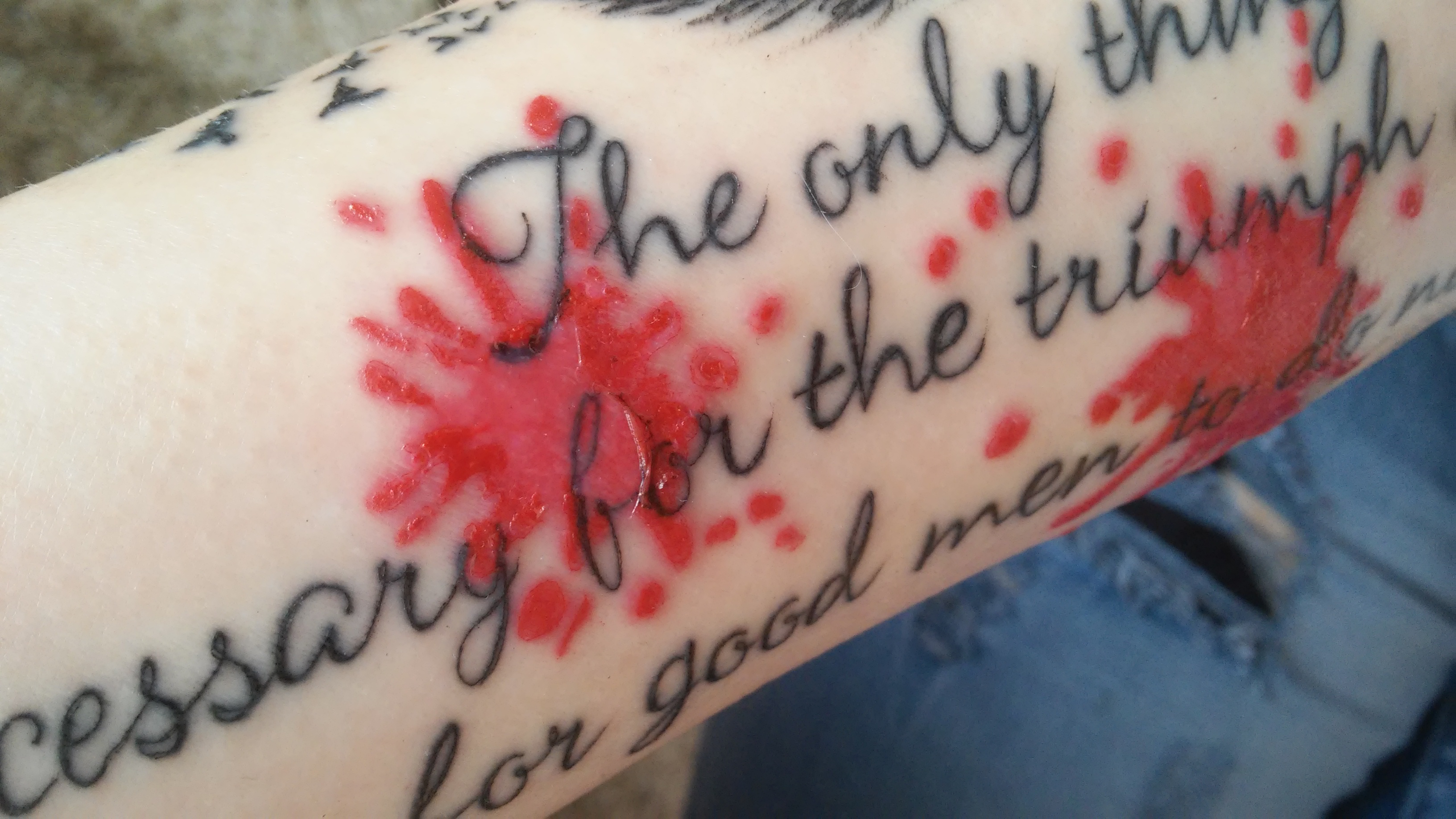 Tattoounter Schorf sehr milchig und blass ( siehe Foto) (Farbe)