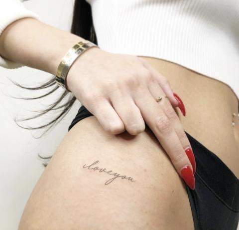 Tattoo An Leiste Side Hip Hufte Tattoostudio Tattoo An Leiste Side Hip Hufte Tattoostudio