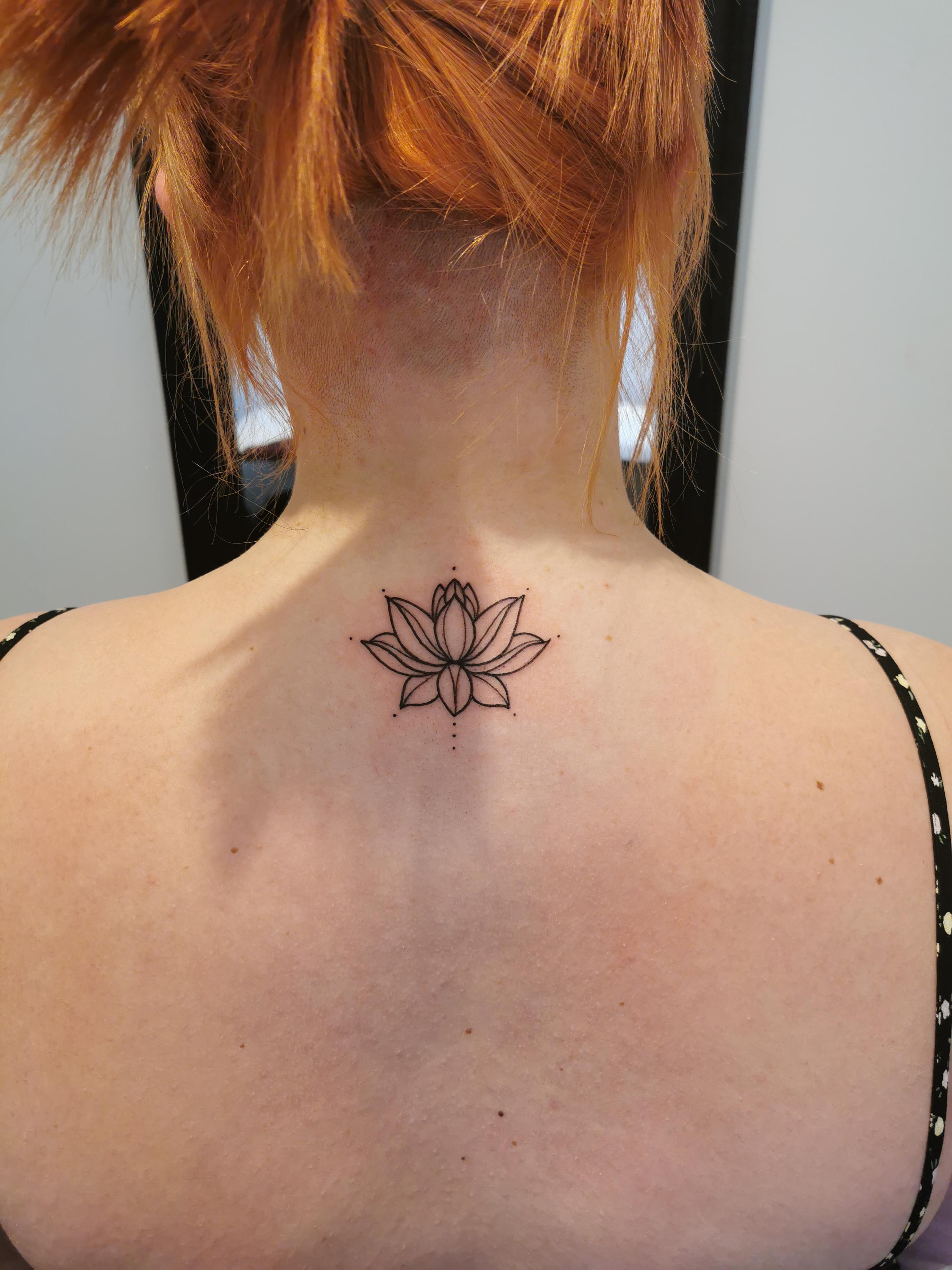 Tattoo blass oder Silberhaut? (Gesundheit und Medizin, Haut, Tattoostudio)