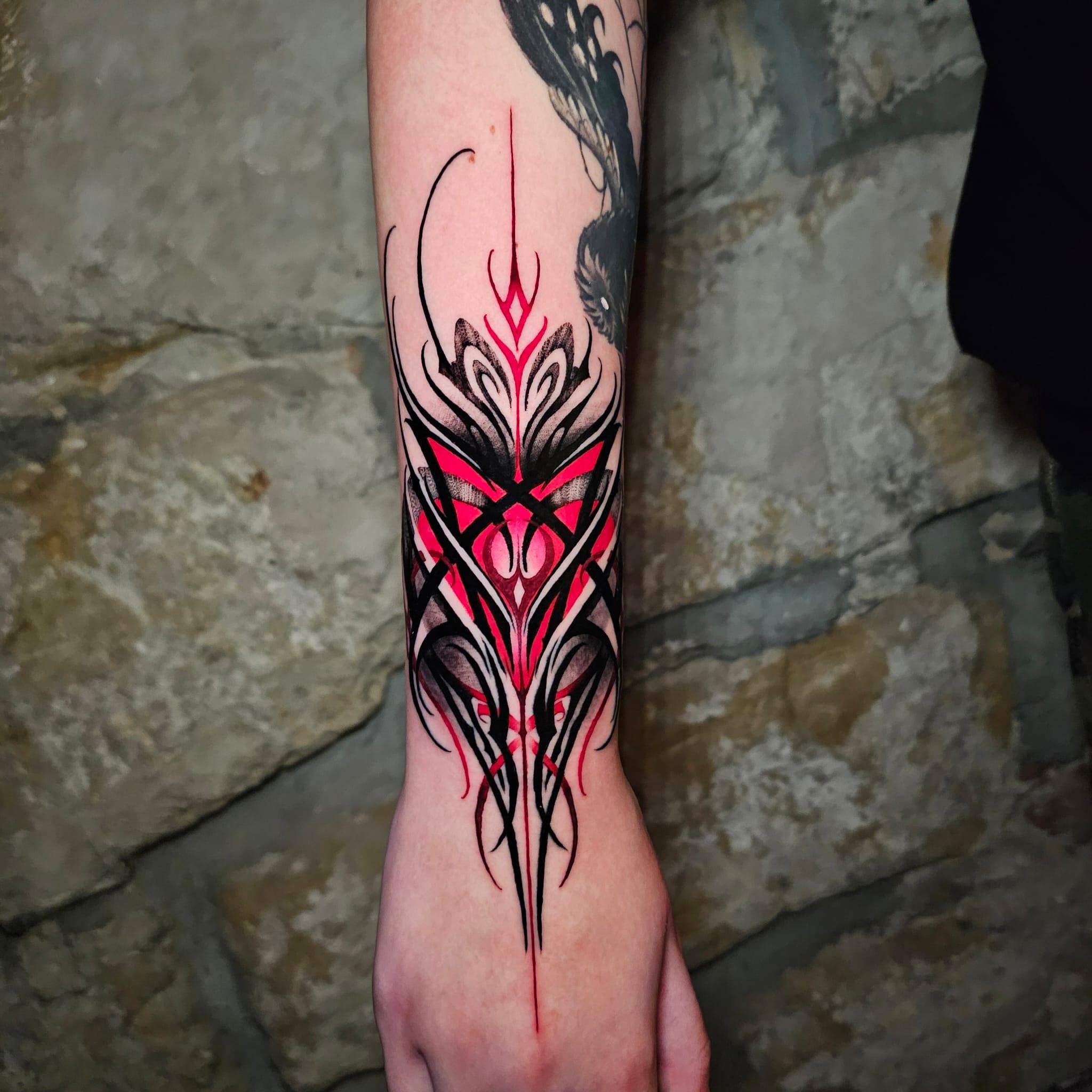 Tattoo Farbe Rot mit Weiß über stechen, geht das? (Körper, Aussehen, Kunst)