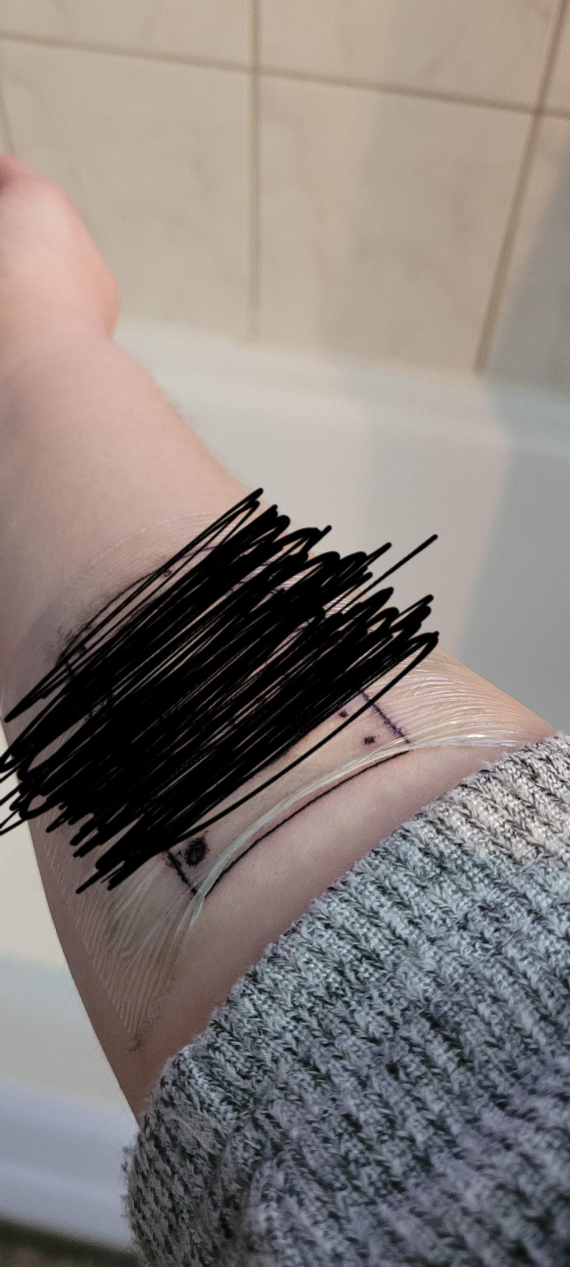 Tattoo Folie löst sich direkt nach Termin? (Körper, Aussehen, Pflege)