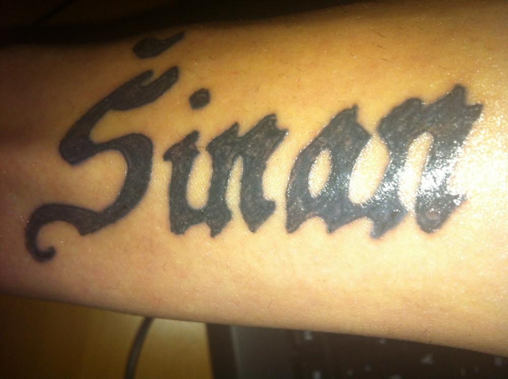 Tattoo geht ab? Obere schicht geht ab? ich seh meine Haut wieder