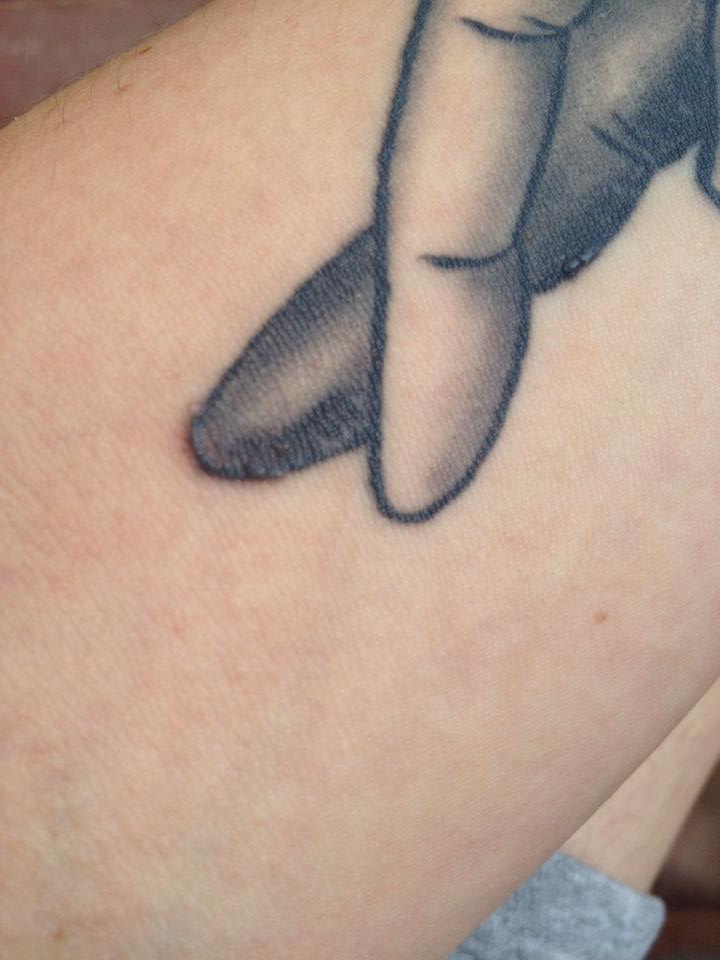 Tattoo hat nach einiger Zeit kleine Bläschen? (jucken, blaeschen)