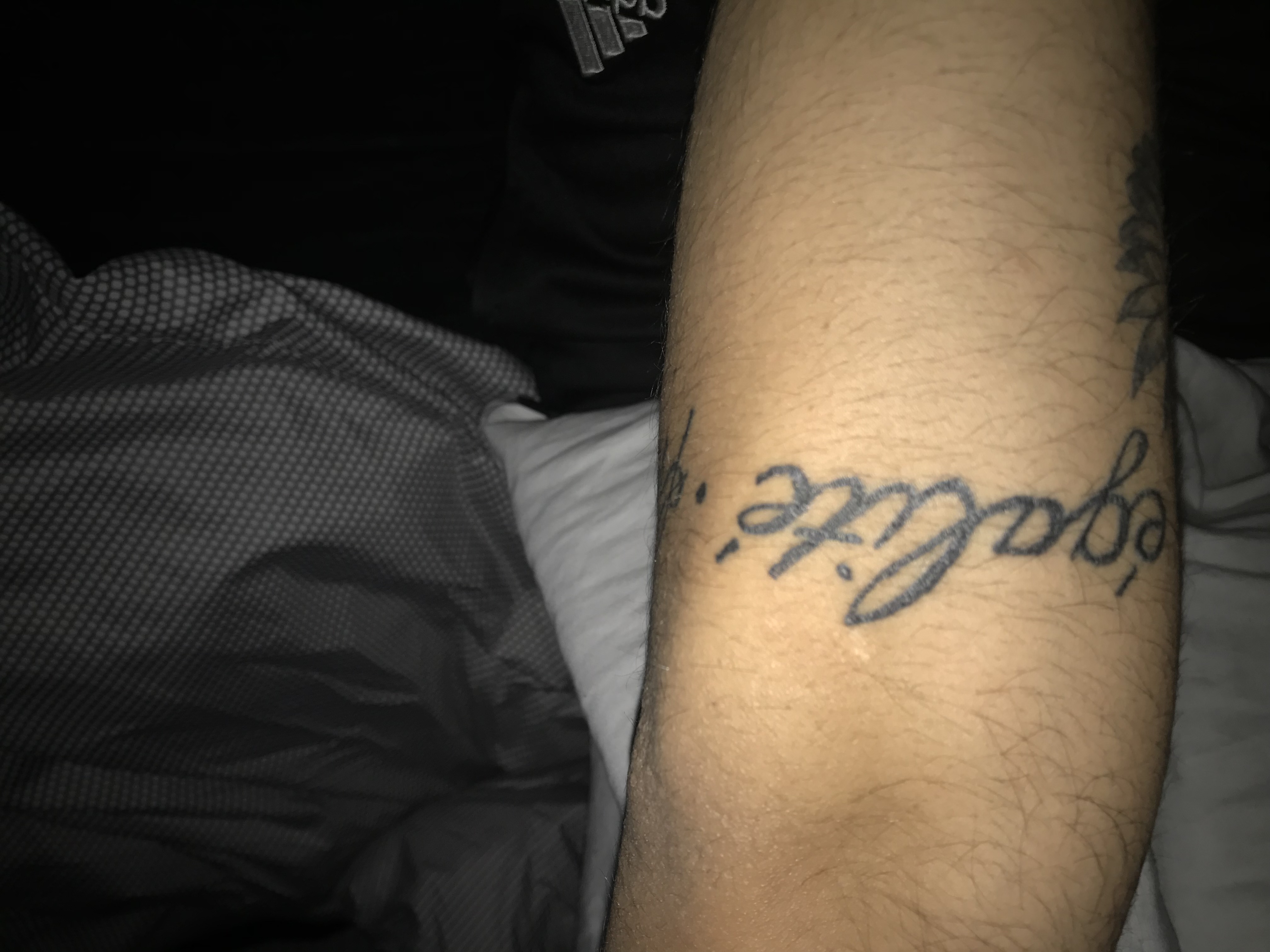 Tattoo nach 2 Monaten so normal? (Haut)