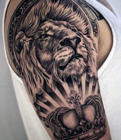 Unterarm tattoo frau löwe