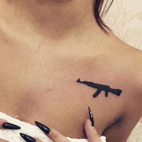 1 bild - (Preis, Tattoo)