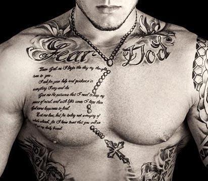 Brust tattoo mann bilder Tattoo unter