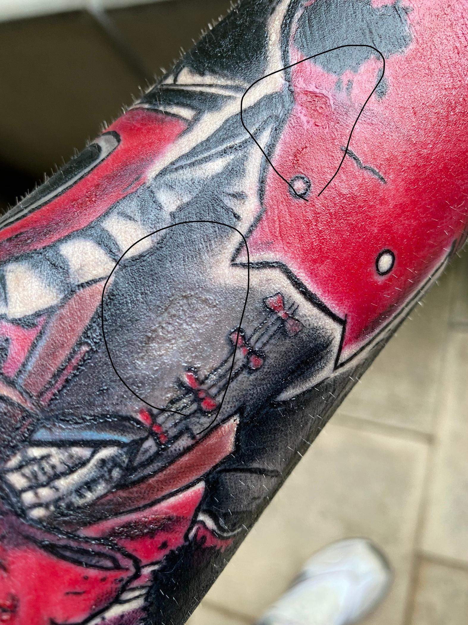 Tattoo stellen sehen silbrig und eingedrückt aus? (Tattoopflege, Irezumi)