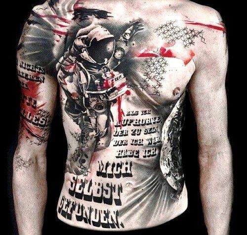 Männer tattoo brust