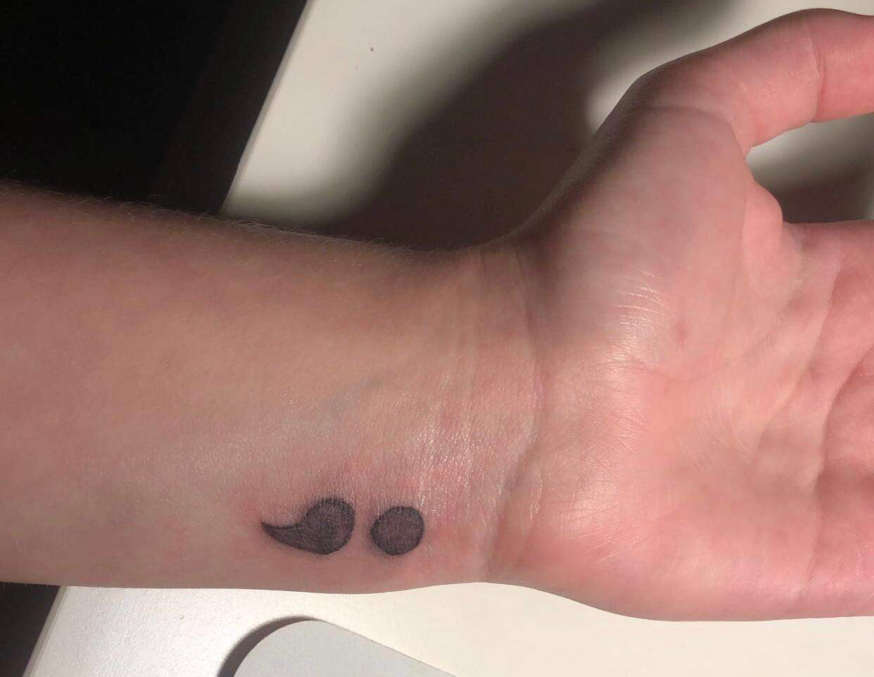 Tattoo verliert Farbe? (Pflege, Tattoopflege)