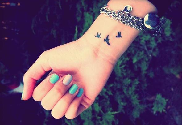 Handgelenk - (Tattoo, Vögel)