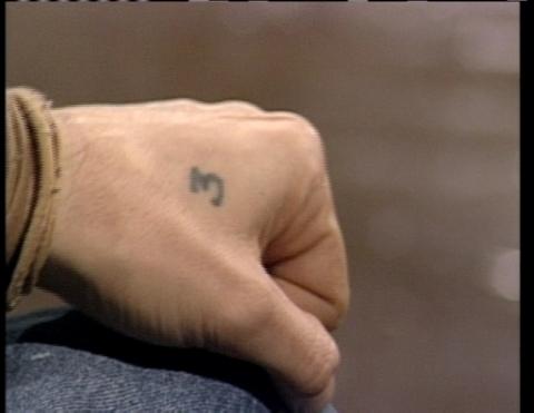 Handgelenk bedeutung tattoo schwalben Schwalbe Tattoo