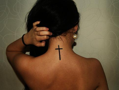 Tattoowierung Kreuz Tattoo