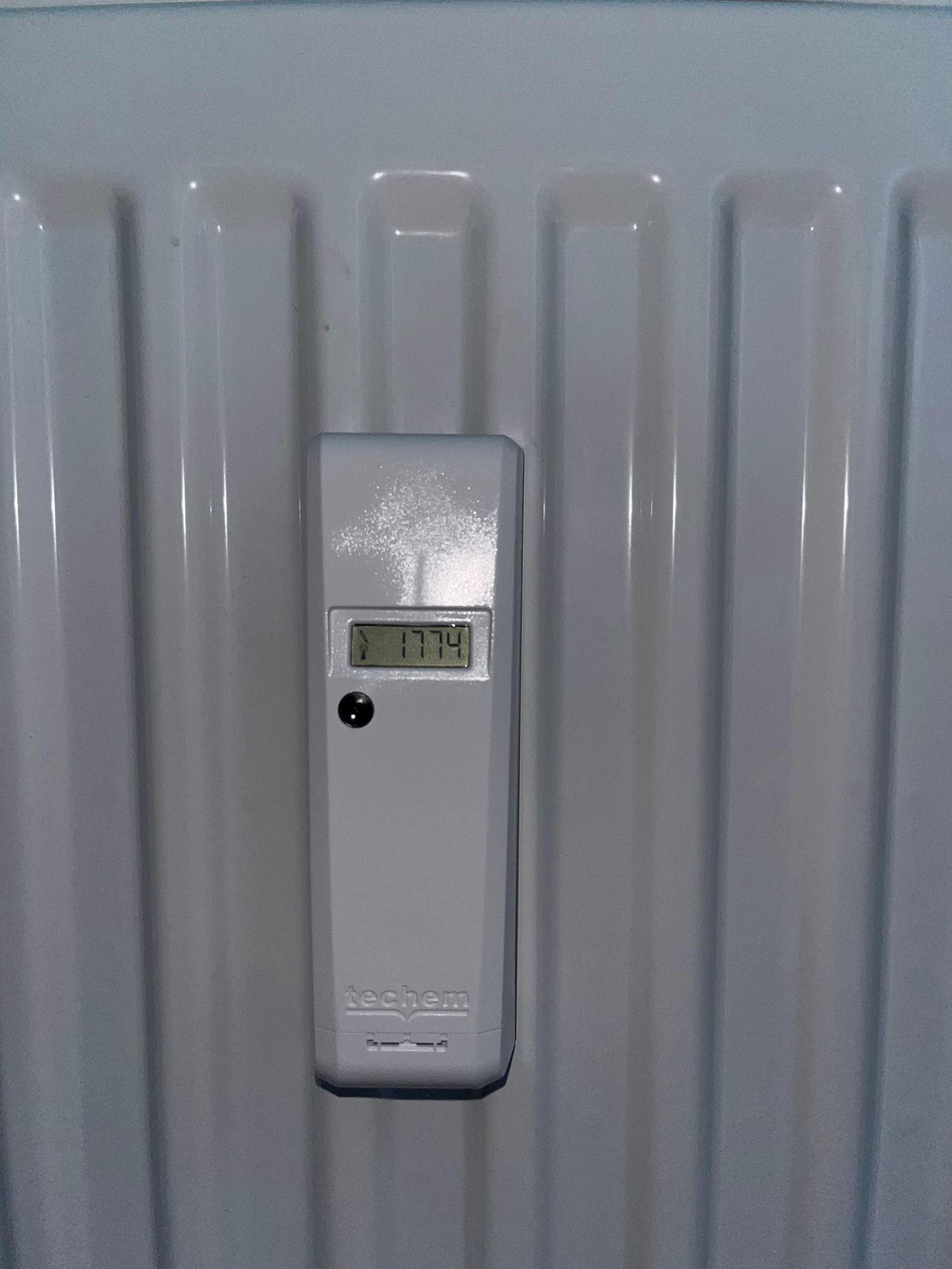 Tech Em Radiator Meter Techem Heizkostenverteiler ablesen? (Energie, Heizung, Temperatur)
