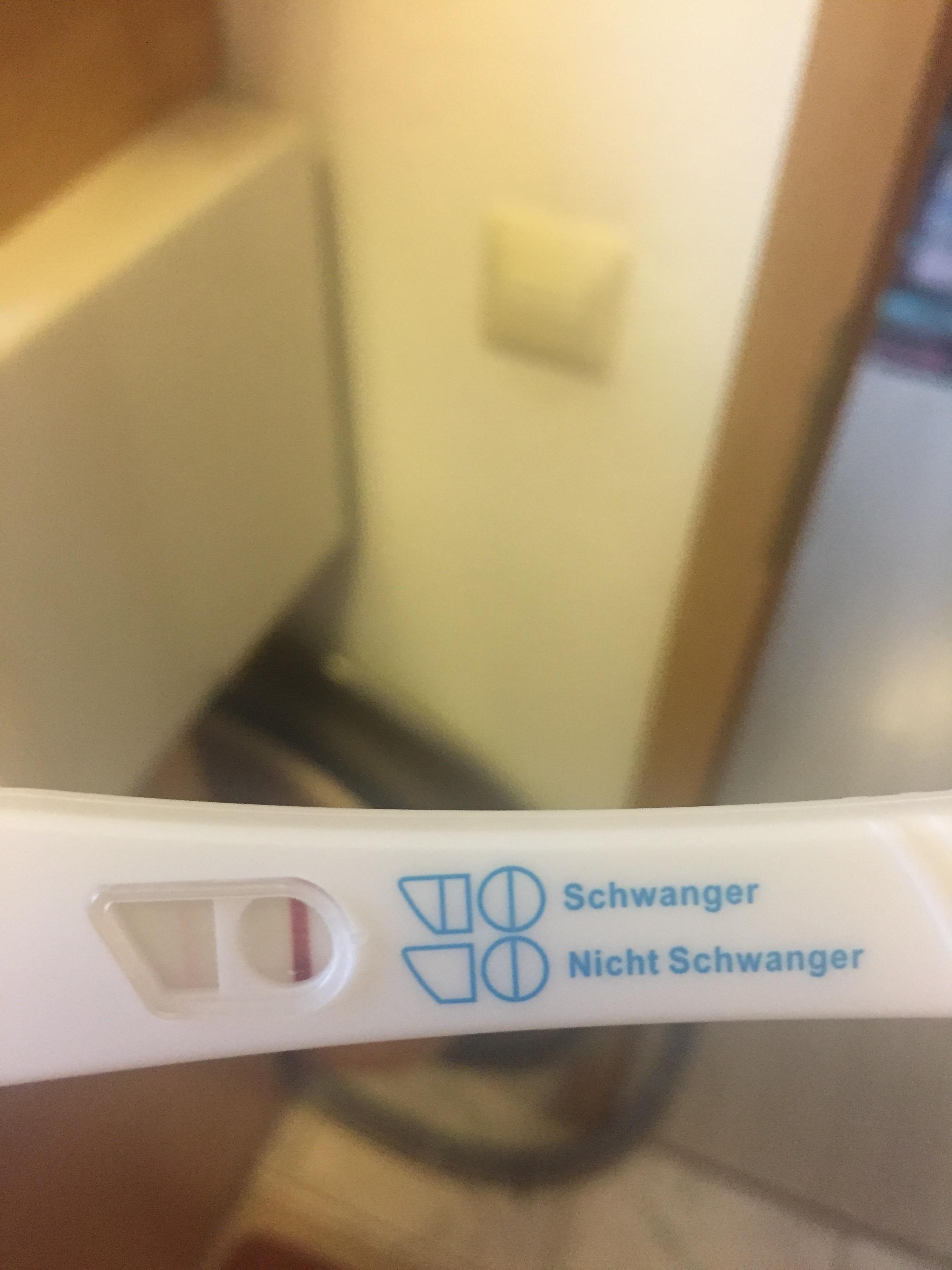 Test Positiv Oder Negativ Heute 4 Tage Uberfallig Habe 2 Tests
