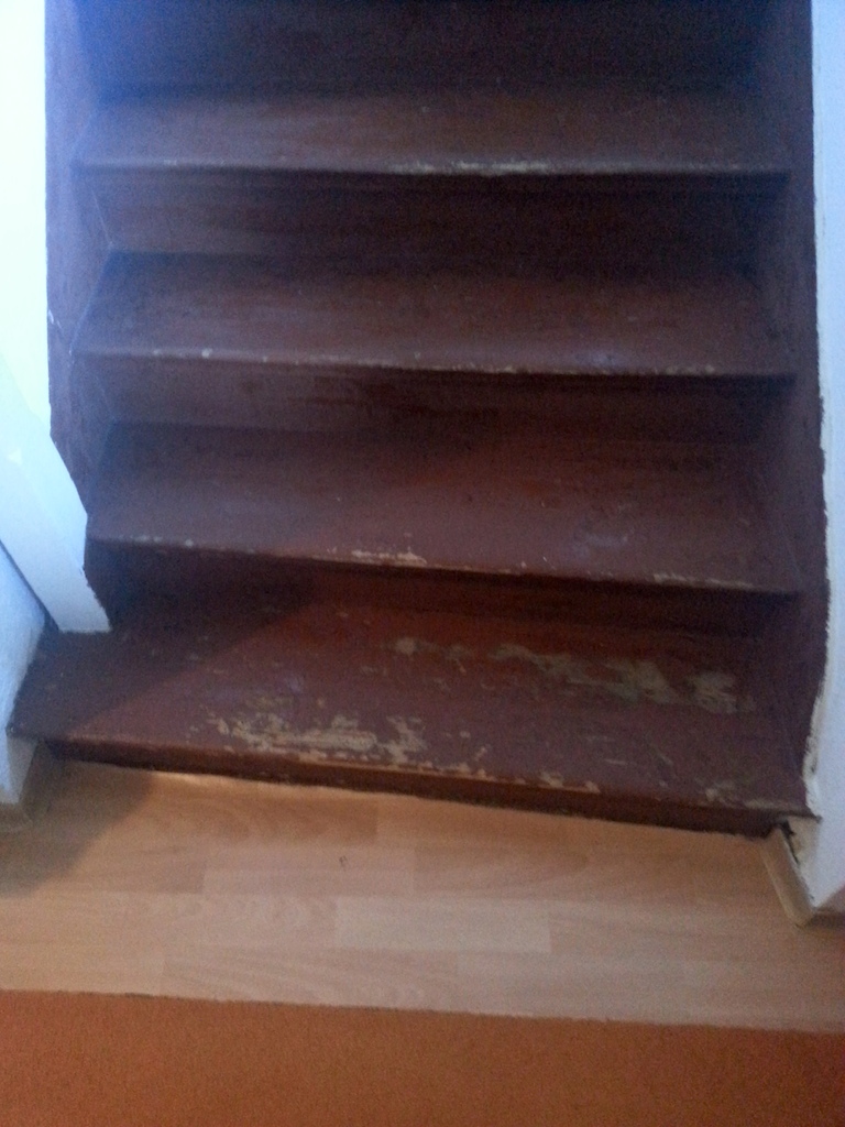 Treppe abschleifen Heißluftföhn (Haus, Holztreppe)