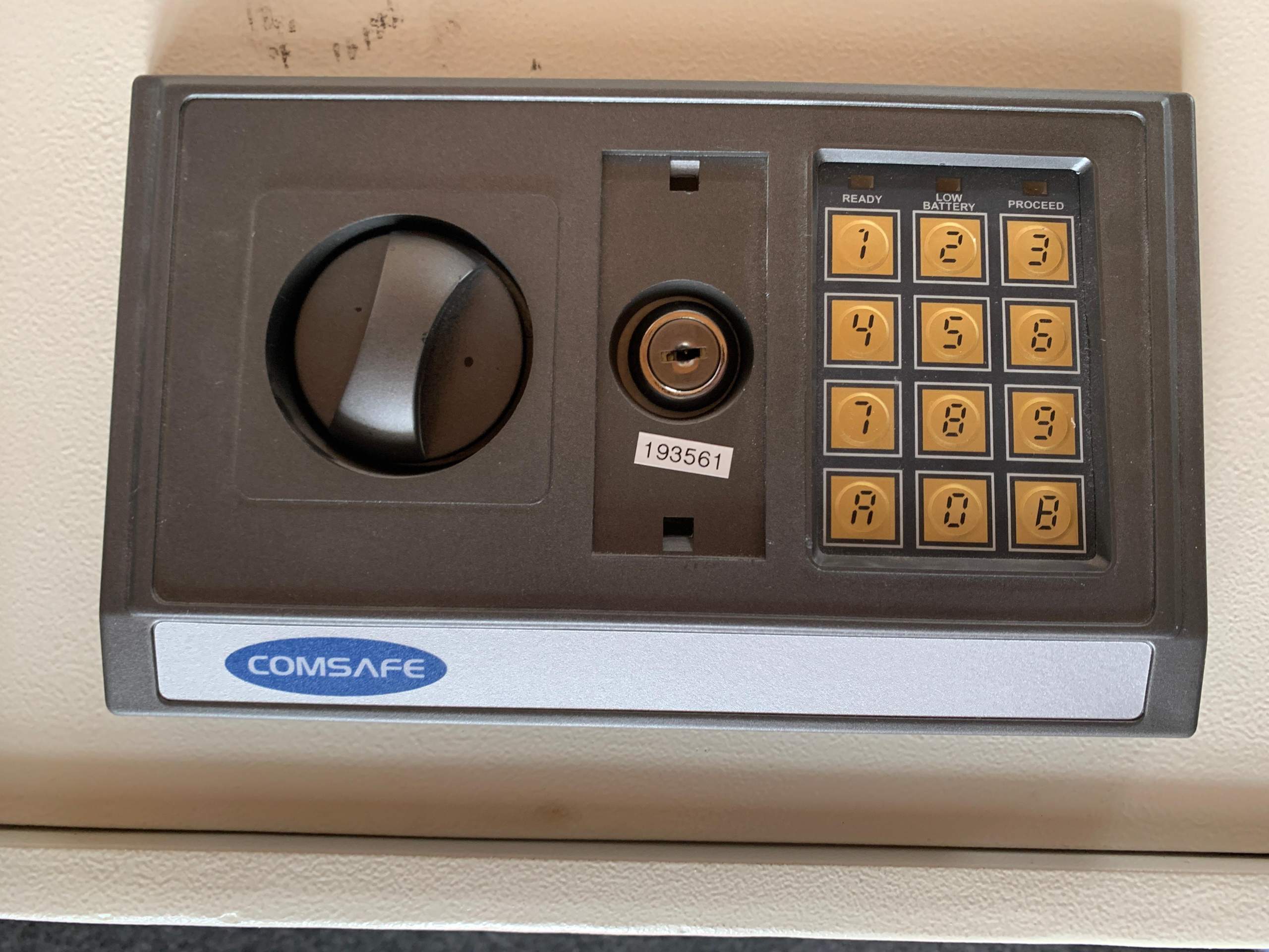 Tresor (Comsafe) öffnen? (schluesseldienst, Tresor öffnen)