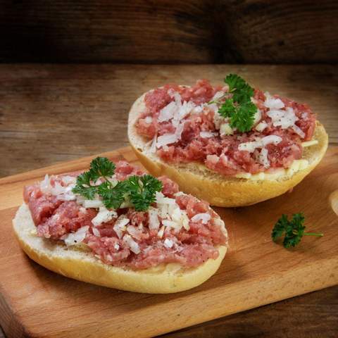 Umfrage - Mögt ihr den Snack Mettbrötchen?