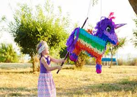 Umfrage- Habt Ihr schon einmal eine Piñata zerschlagen?