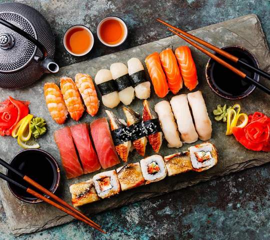 Unterschied der Preise von Online - und Vorort Sushi?