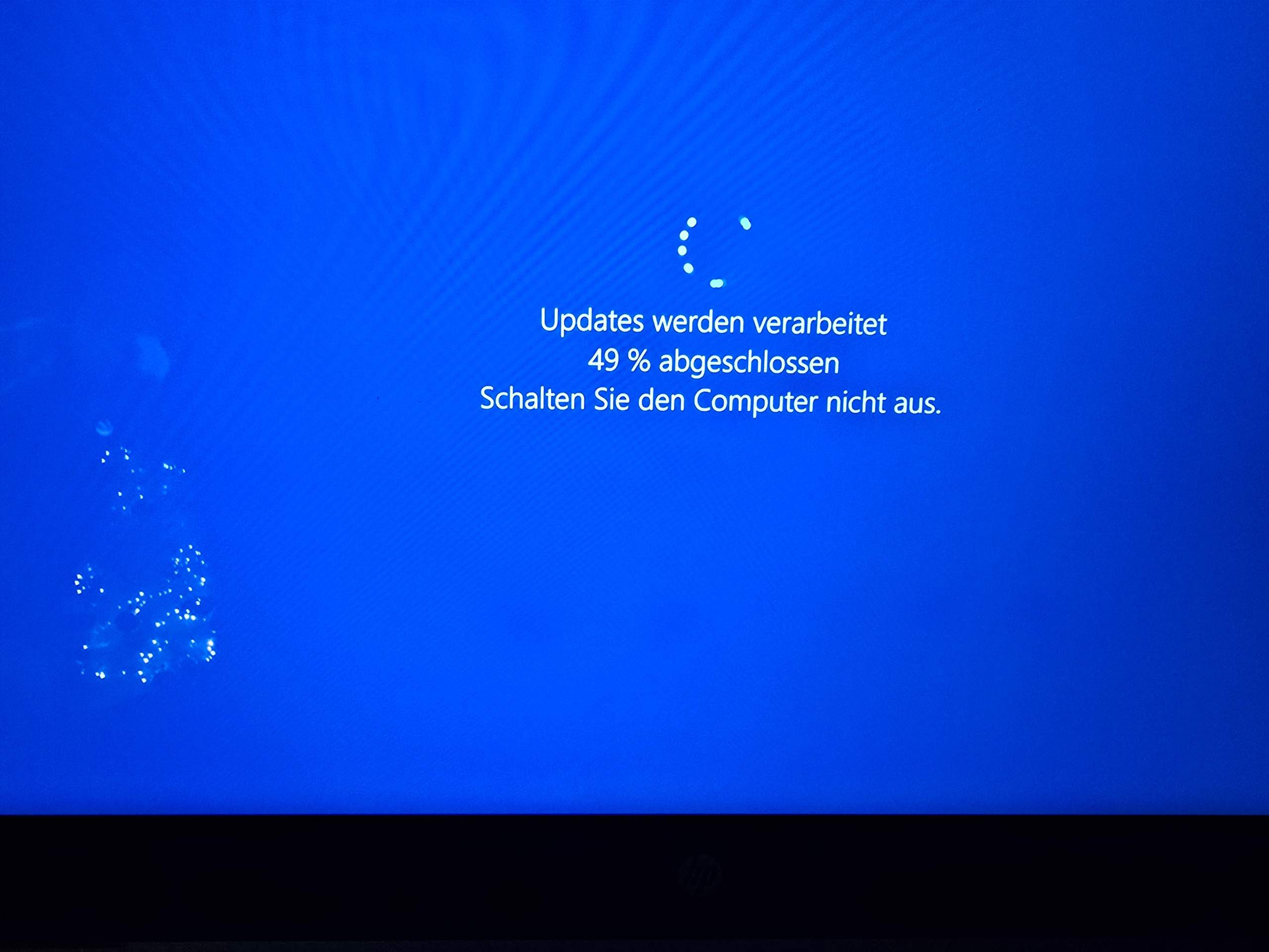 Update wird verarbeitet aber hängt und lädt nicht mehr weiter? (Windows ...