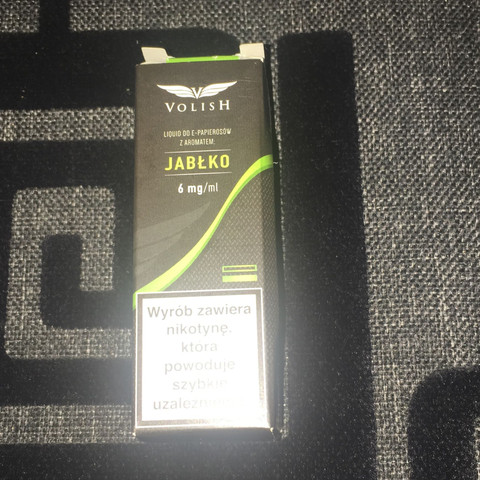 Vape E Zigarette Wird Schnell Heiss Und Kratzt Im Hals Liquid Vase Smoking Vape E Zigarette Wird Schnell Heiss Und Kratzt Im Hals Liquid Vase Smoking