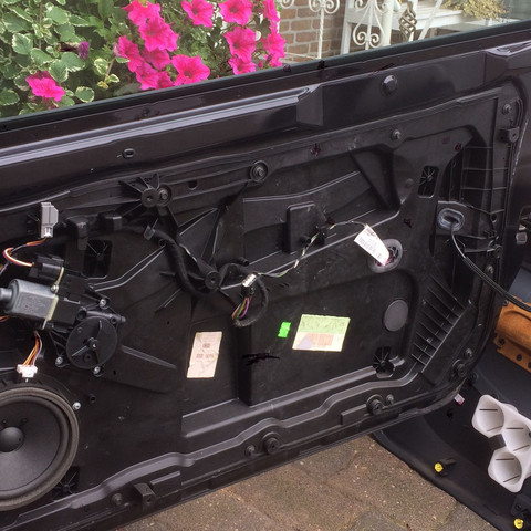 Tür mit plastikverkleidung - (Musik, Auto, Sound)