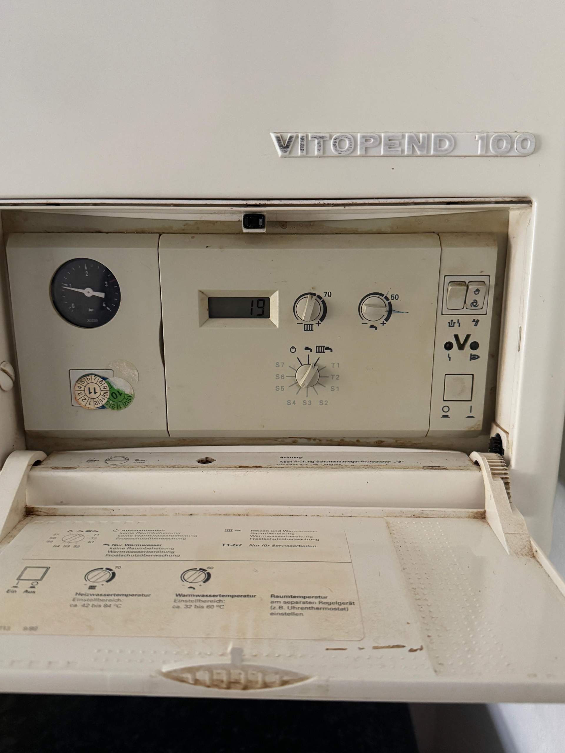 Viessmann Vitopend 100 , kennt sich zufällig jemand damit aus? (Gas — free download