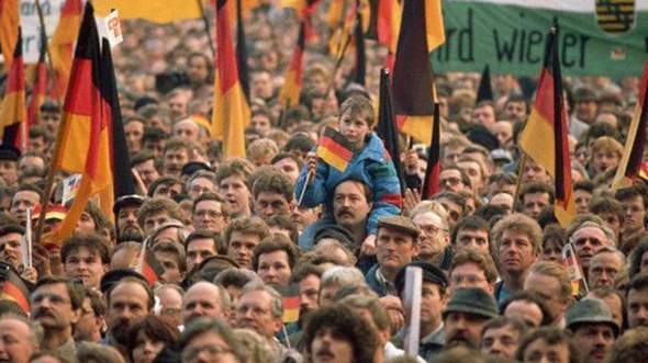 Volksaufstand / Wende / Demos in der DDR?
