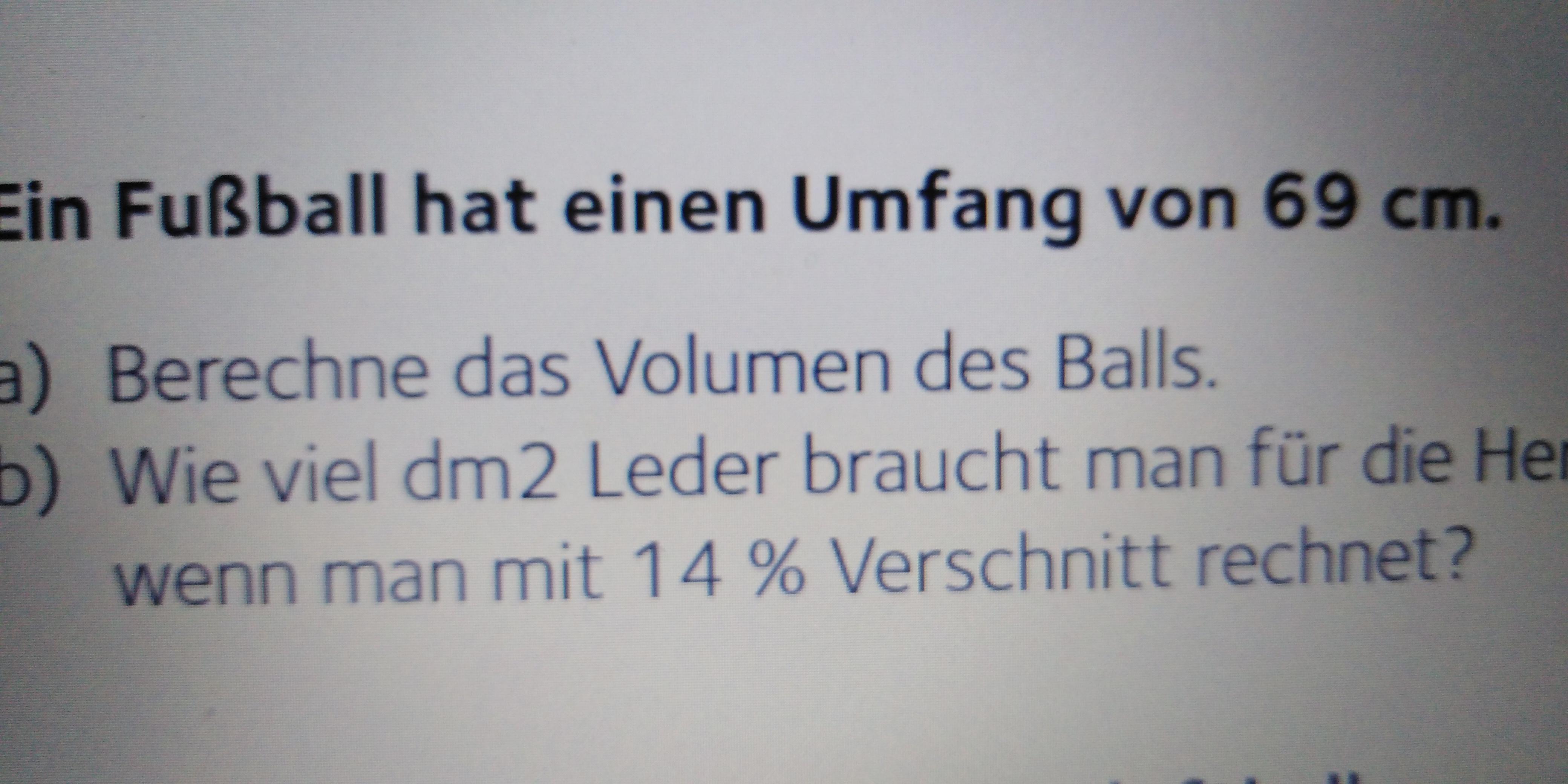 Volumen eines Fussballs? (Schule, Mathe, Mathematik)