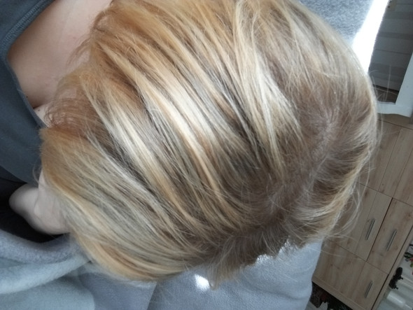  - (Friseur, färben, blond)