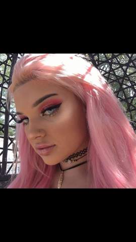 von platinblond auf rosa und silber