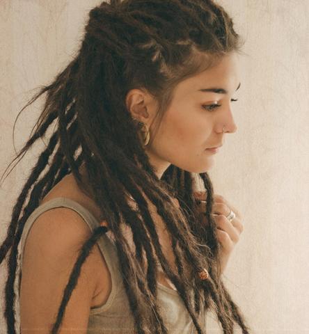 Girl with Dreadlocks - (Frisur, Vorurteile, Dreadlocks)