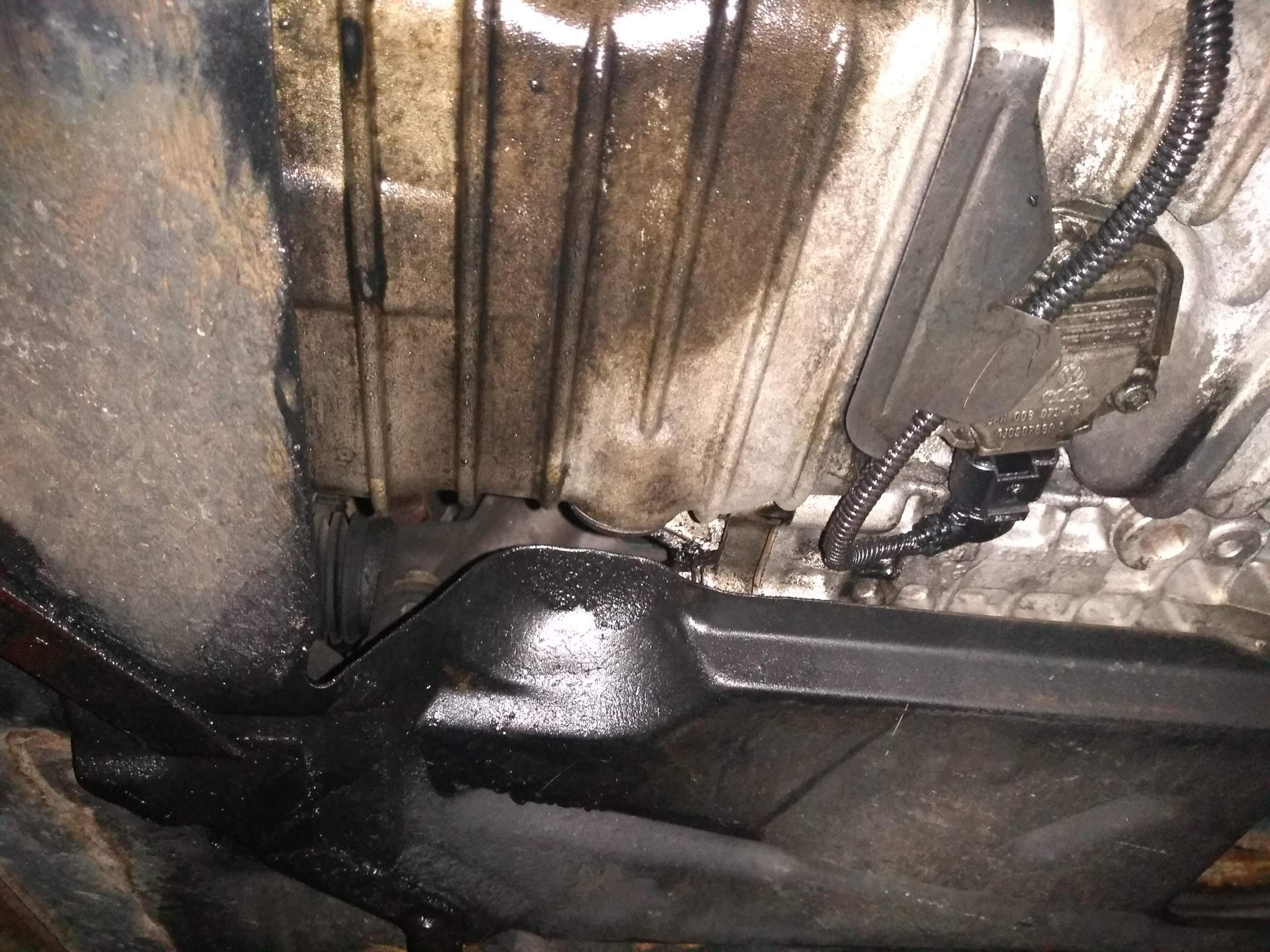 Vw T4 verliert Flüssigkeit? (Auto, Auto und Motorrad)