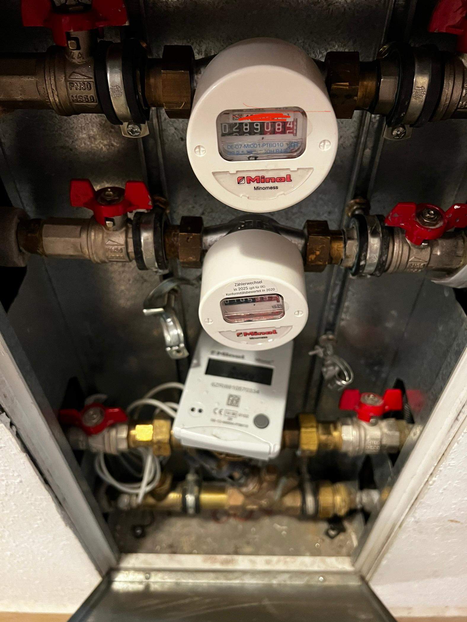 Wärmemenge zählt trotz Heizung aus? (Temperatur, Wärme, Heizkosten)