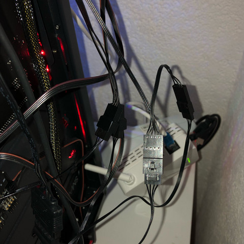 Alle Kabel Ordnungsgemäß versteckt  - (Computer, Technik, PC)