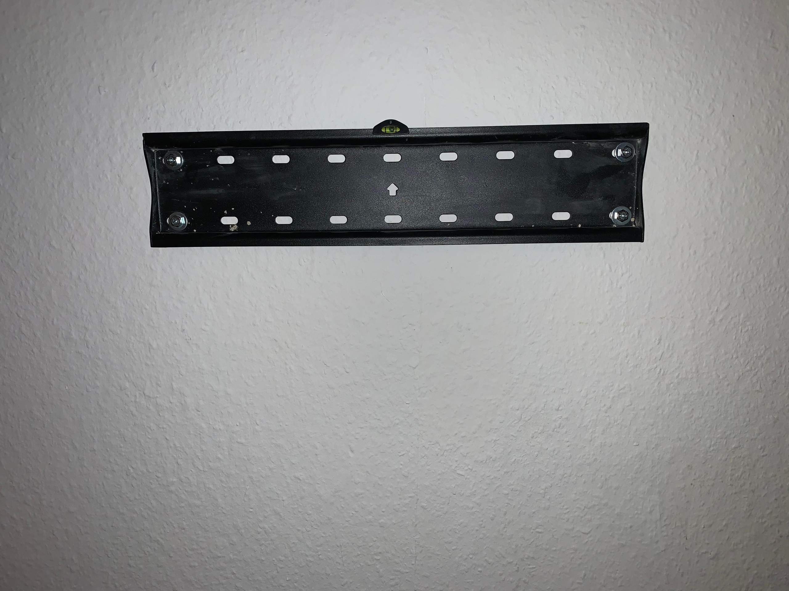 Wandhalterung nochmal mit anderen Schrauben befestigen? (Technik, Technologie, Haus)