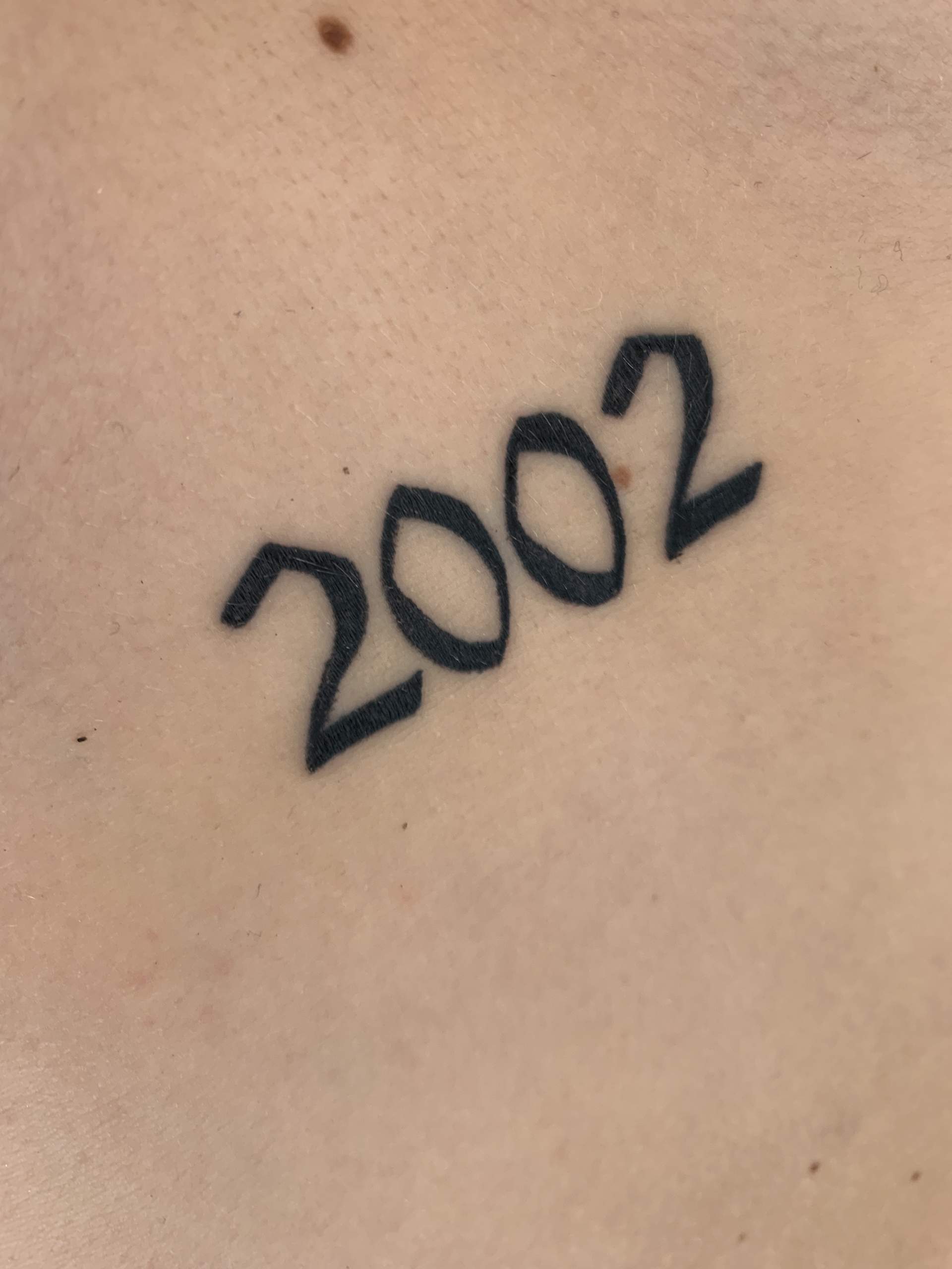Wann kann ich mit meinem frisch gestochenen Tattoo schwimmen gehen