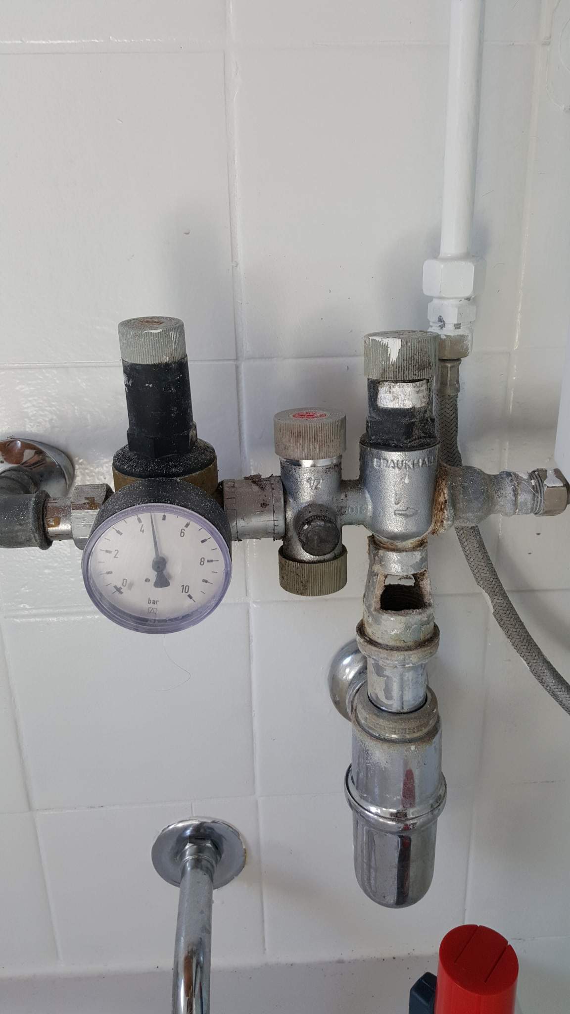 Warum bekomme ich kein warmes Wasser? (Bad, Badewanne, Warmwasser)