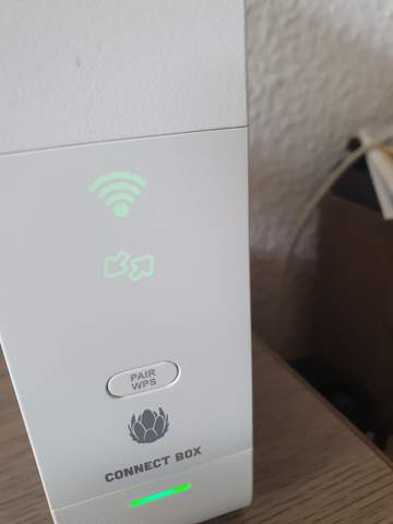 Warum Blinken Diese 2 Pfeile Bei Der Connect Box Von Unitymedia Computer Pc Technik